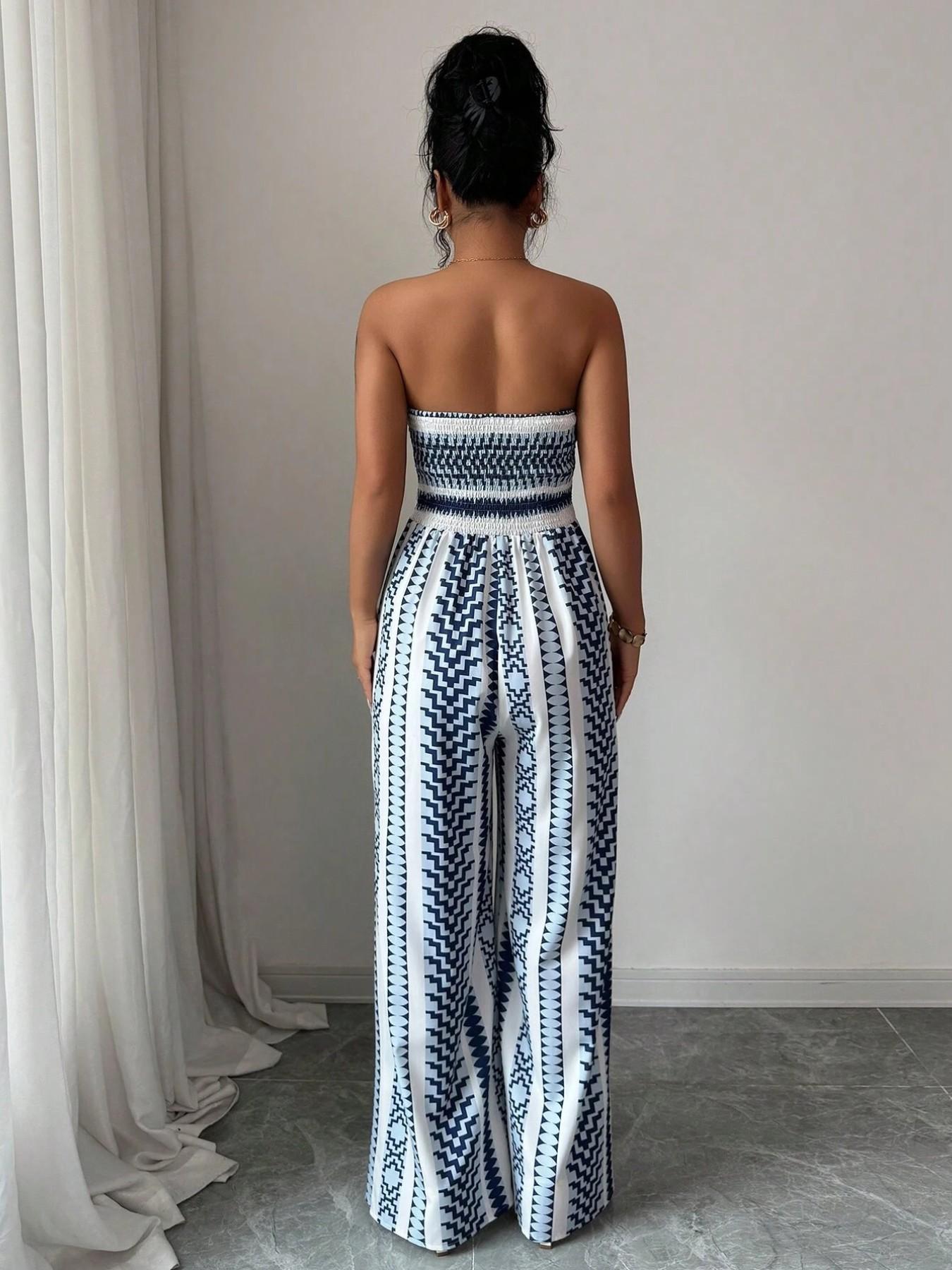✨👗 Macacão feminino geométrico com decote halter e fenda lateral – elegante e moderno