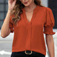Blusa feminina elegante com decote em V e mangas bufantes