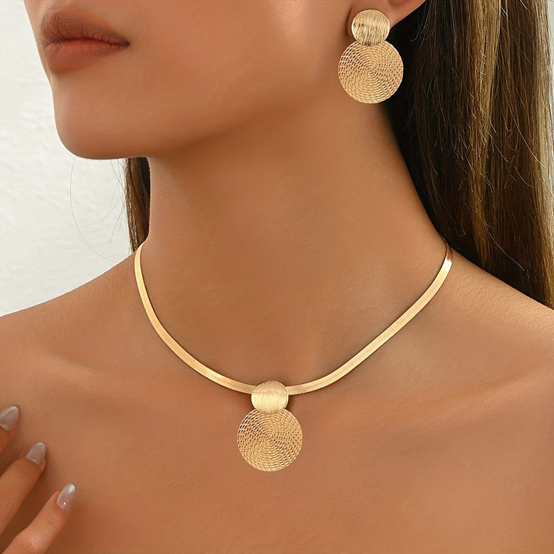 ✨💛 Conjunto de joias geométricas banhado a ouro – colar e brincos elegantes