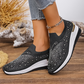 👟✨ Tênis slip-on feminino com strass brilhante e sola plataforma confortável